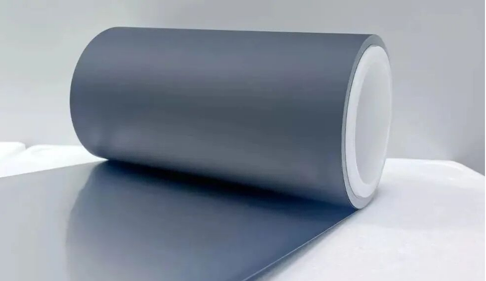 Waarom wordt polyethyleen (PE) zelden gebruikt voor het wikkelen van kernen van aluminium-kunststoffilm?